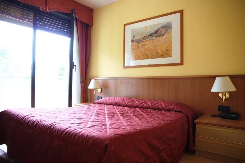 Hotel Bavaria Levico Terme Eksteriør billede